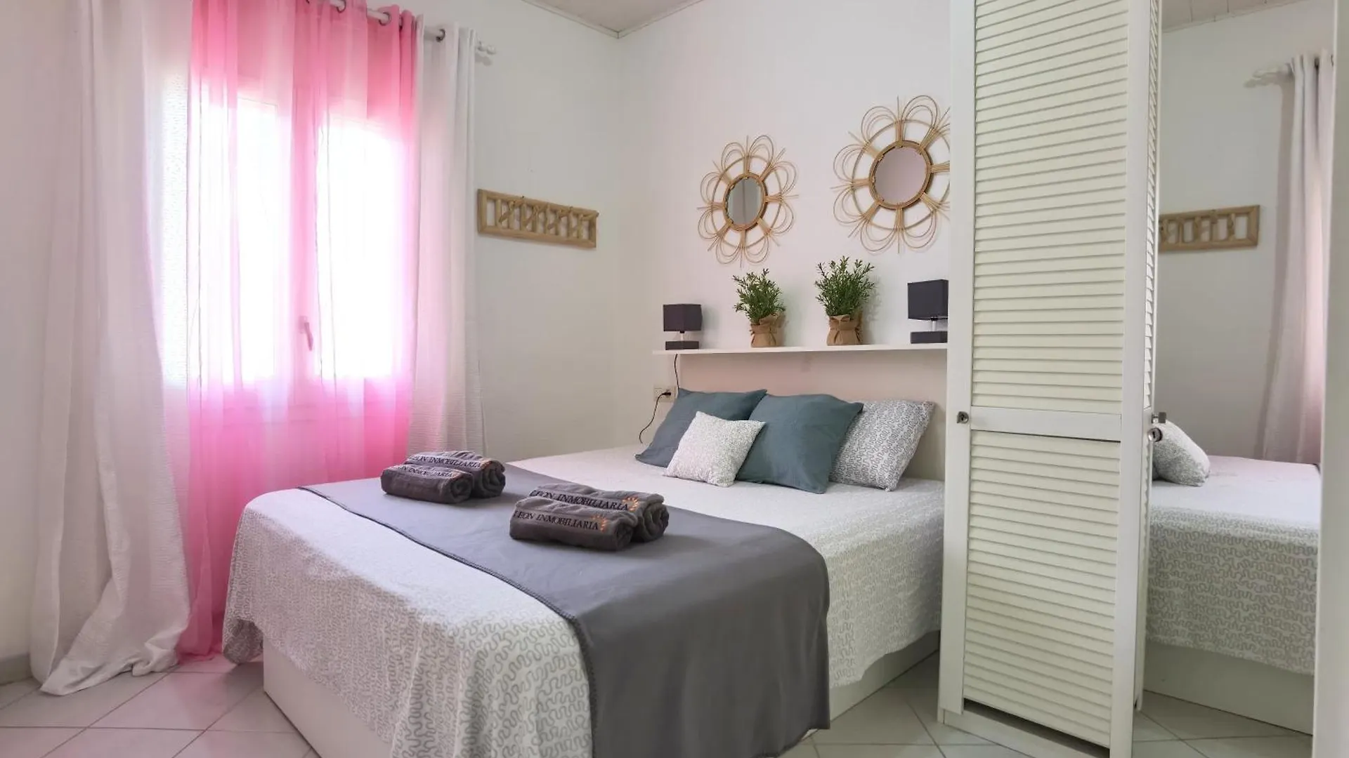 Leon Inmo Apartment Regina - 15762 Empuriabrava