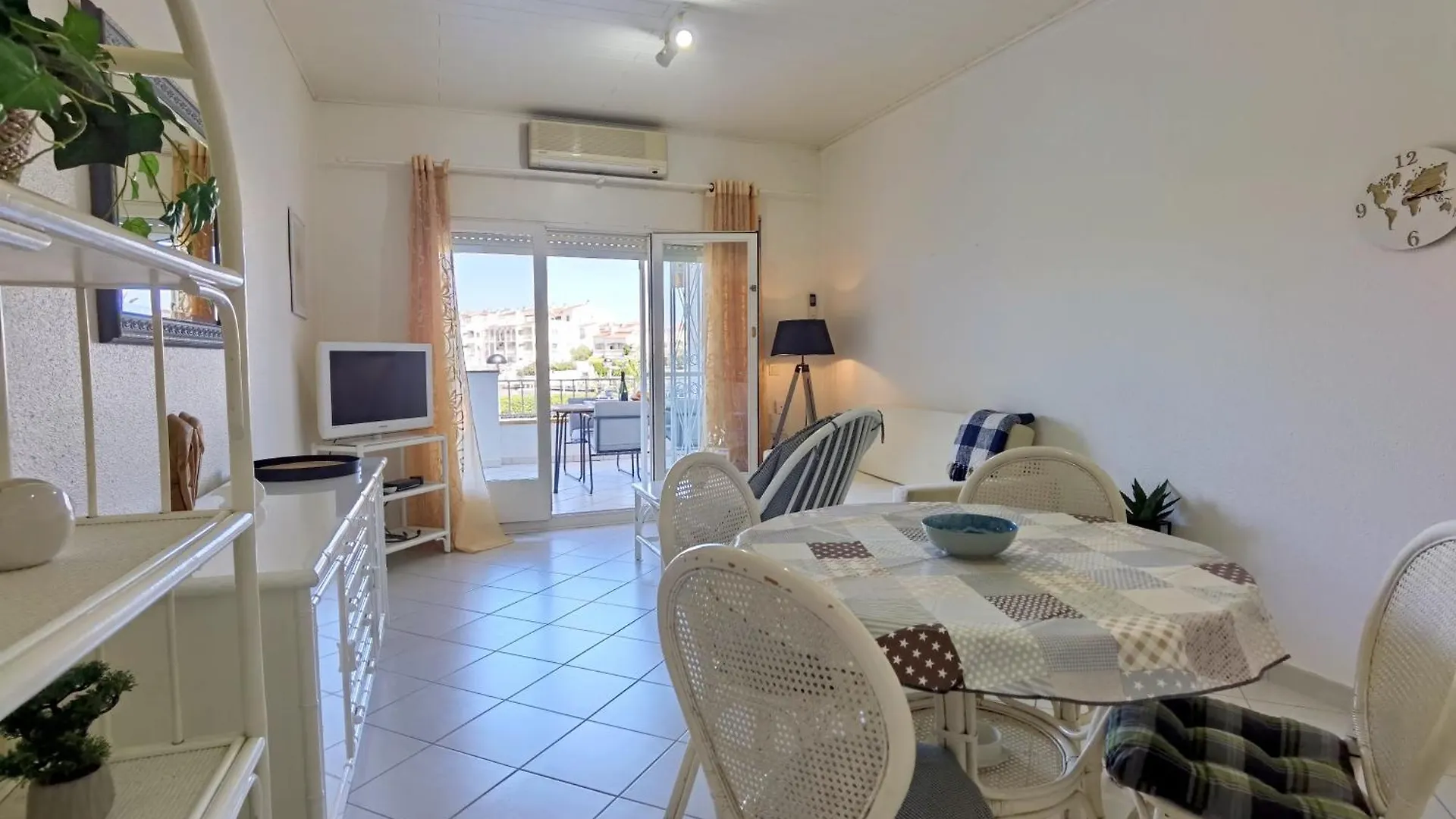 Leon Inmo Apartment Regina - 15762 Empuriabrava 0*,  Spanien